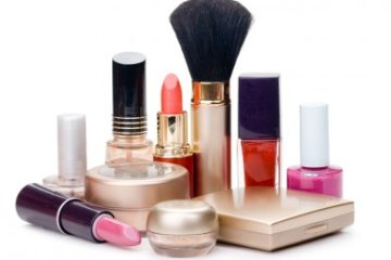 Essential Cosmetics you need to buy as beginner